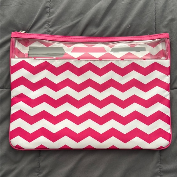 thirty-one | Office | Thirtyone Pink And White Chevron Pouch With ...